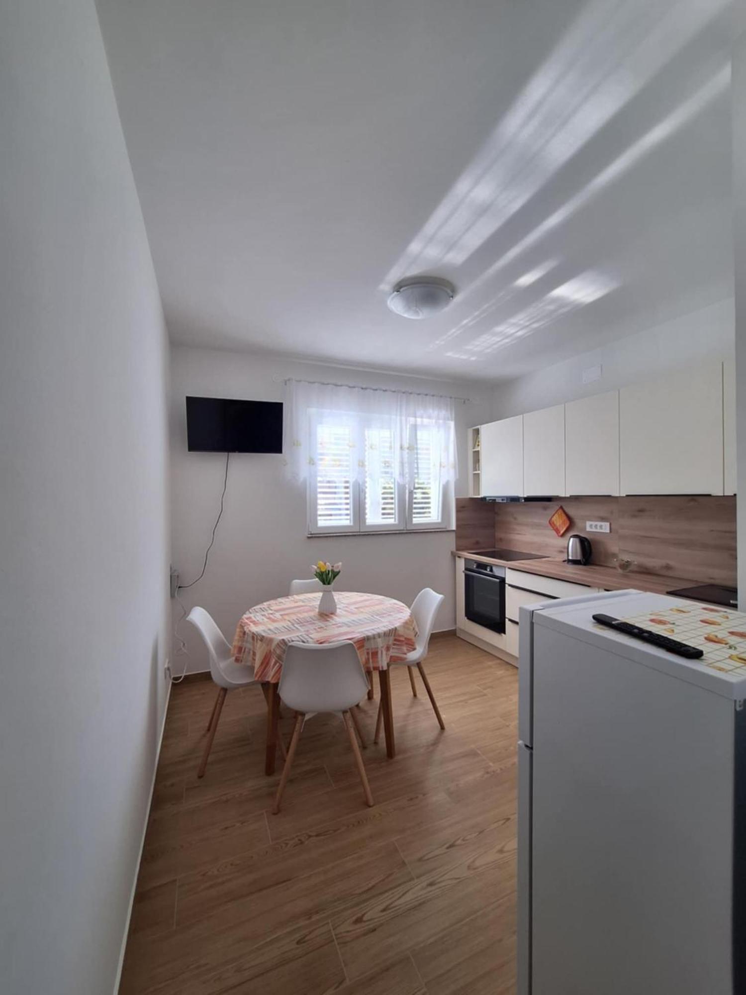 Apartment Marina Malinska Exterior photo